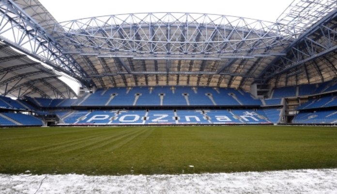 Inea Stadion w Poznaniu - widok na trybunę od strony ul. Bułgarskiej