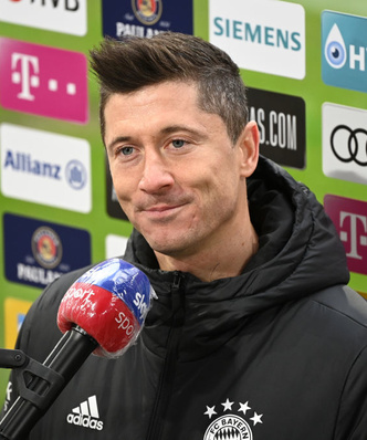 Niemiecki specjalista: Lewy musi uważać!