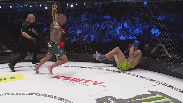 Boli od patrzenia. Tak nokautuje Tomasz Romanowski