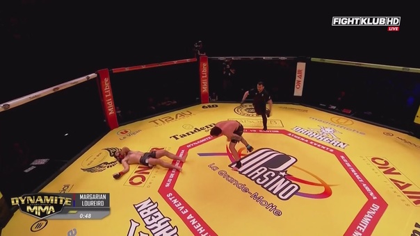 Potężny nokaut. Rywal padł nieprzytomny na matę