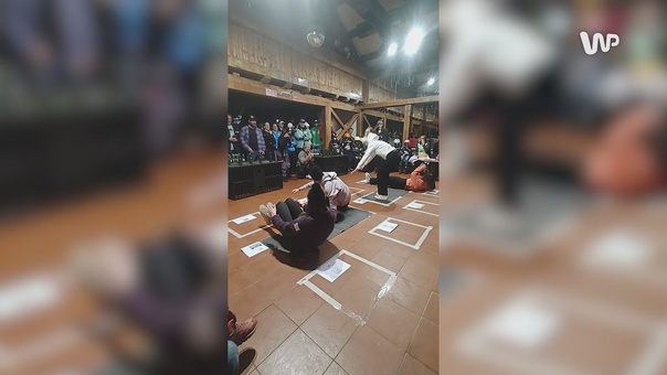 Aleksandra Król rywalizuje nie tylko na snowboardzie. Nietypowa walka o numery startowe.