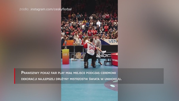 #dziejesiewsporcie: Co za sceny na podium! Wzięła na ręce rywalkę