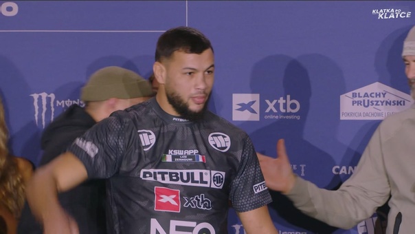 Napięcie sięgało zenitu. Lodowata wymiana spojrzeń przed walką mistrzowską