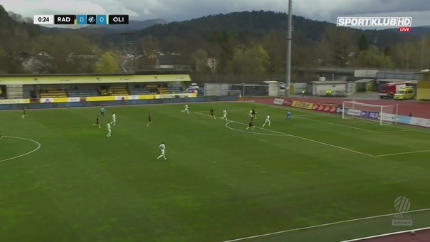 Co tam się stało?! Bramkarz zaliczył asystę w 26. sekundzie