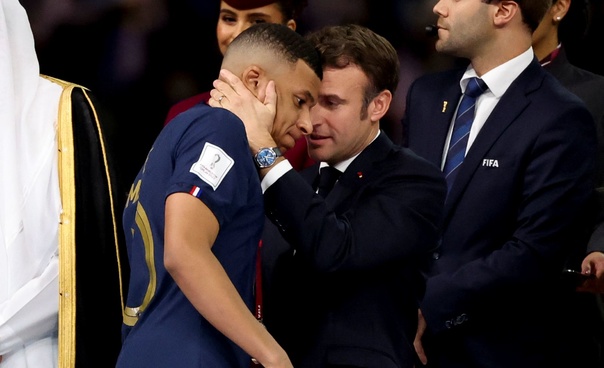 To on trzęsie Francją. Macron musi się z nim liczyć