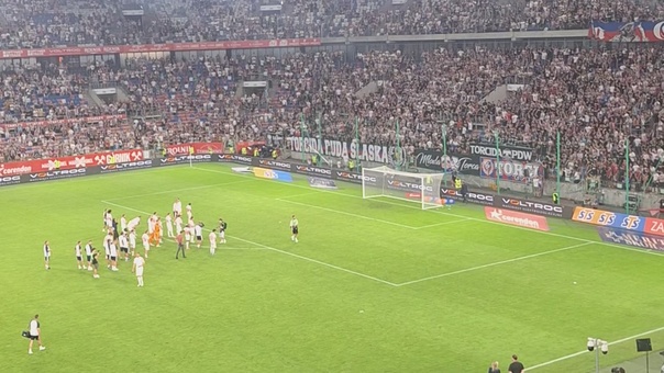 Górnik odpadł z eliminacji LM. Tak kibice zachowali się wobec piłkarzy.