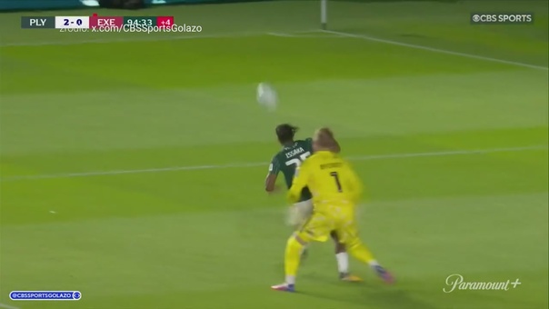 Kuriozalny gol w Anglii. Niewiarygodne, co zrobił bramkarz i obrońcy