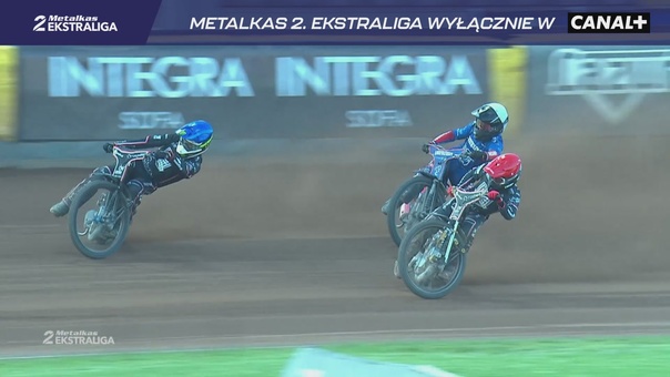 Ostrowianie uratowali honor w ostatnim wyścigu. Szalona pogoń Łodzian