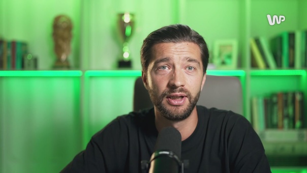 "Jak 40-latek mieszkający z rodzicami". Lewandowski musi odciąć pępowinę